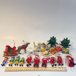 Vintage playmobil geobra Festive Holiday Toy Set Santa Elves reindeer (lot 47)